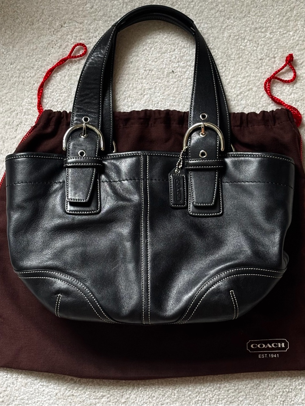 ⭐️Vintage COACH Black Leather Shoulder Handbag with dust bag